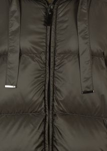 AI23-max_mara_the_cube-2394860336600089_8_P-2.jpg