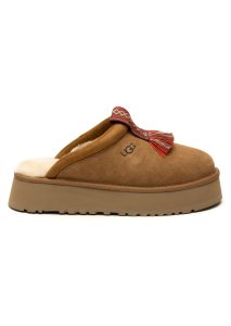AI24-ugg-1152677CHE.jpg