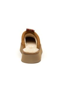 AI24-ugg-1152677CHE_2_P.jpg