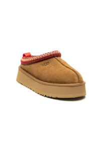 AI24-ugg-1122553CHE_1_P.jpg