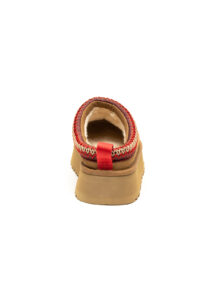 AI24-ugg-1122553CHE_2_P.jpg