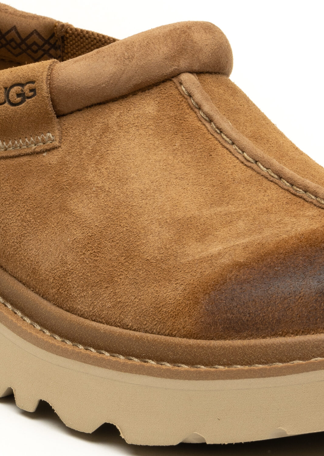PE25-ugg-1166913CHE_8_P-1.jpg