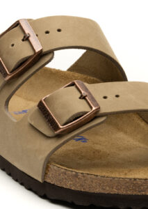 PE25-birkenstock-552813UTABACCO_8_P.jpg