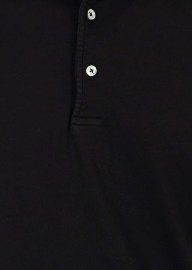 PE25-blker-2015BLACK_8_P.jpg