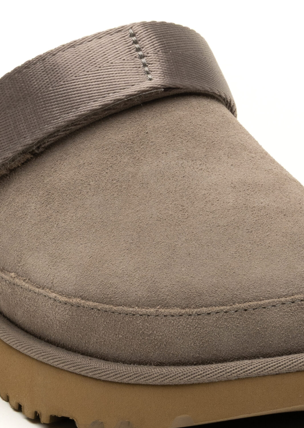 PE25-ugg-1138252SKP_8_P.jpg