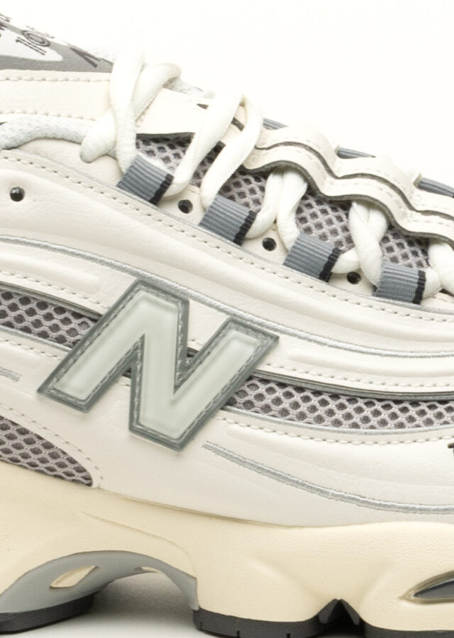 PE25-new20balance-M1000MEW_1_P.jpg
