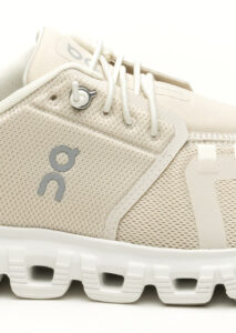 PE25-on-3WE10060755PEARL20WHITE_3_P.jpg