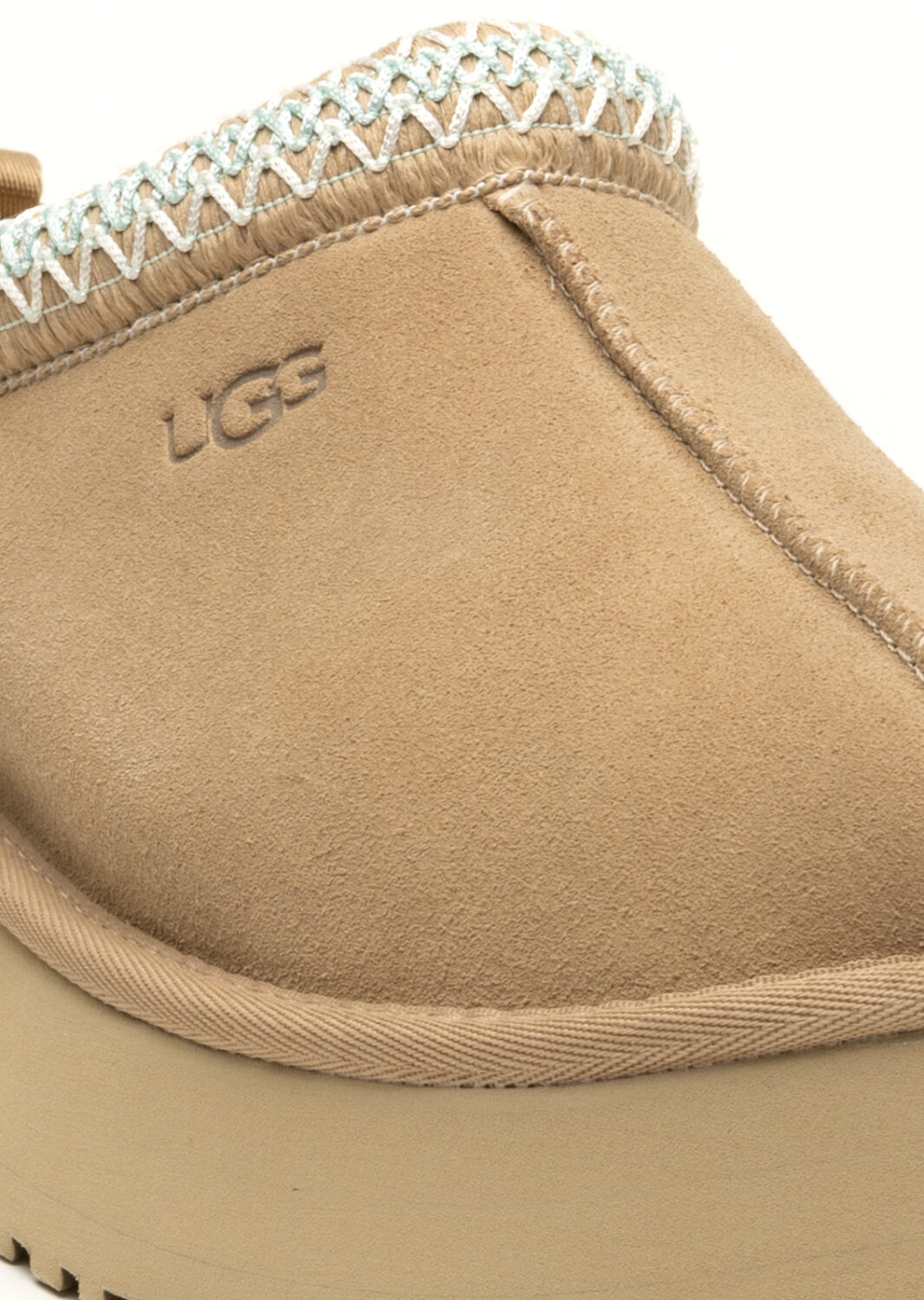 AI25-ugg-1122553SAN_8_P.jpg