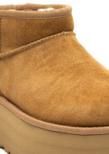 AI25-ugg-1135092CHE_8_P.jpg