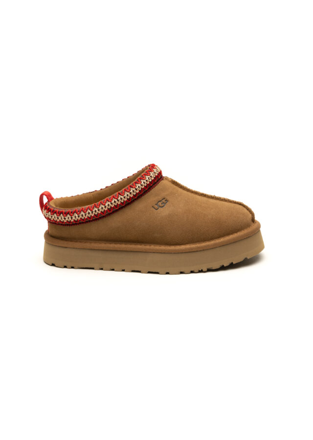 AI25-ugg-1143776KCHE.jpg