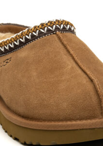 AI25-ugg-5955CHE_8_P.jpg