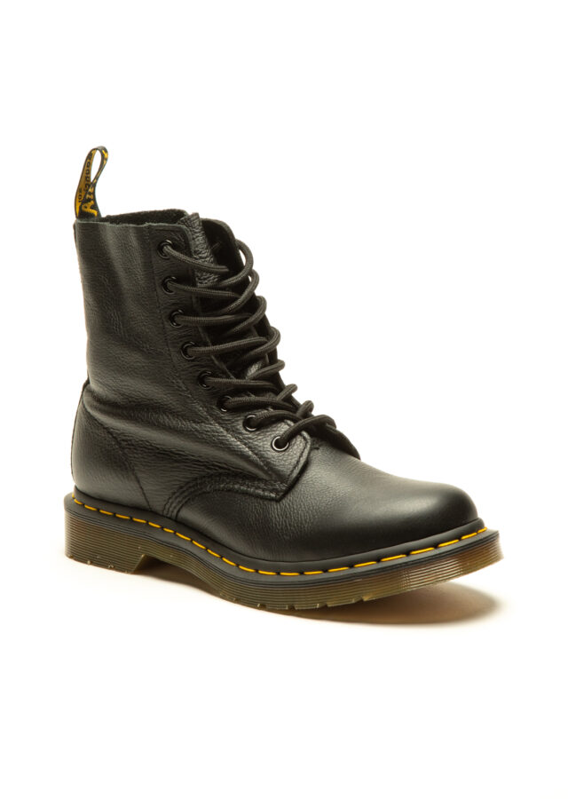 AI25-dr20martens-13512006BLACK_1_P.jpg