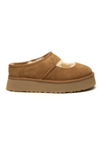 AI25-ugg-1167612CHE.jpg