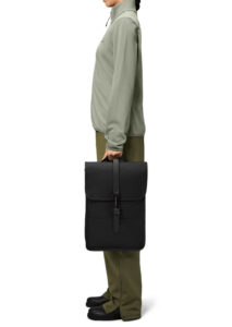 AI25-rains-BACKPACK20MINI2013020BLA_4_P.jpg