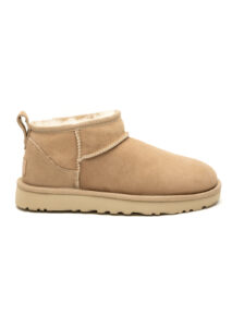 AI26-ugg-1116109SAN.jpg