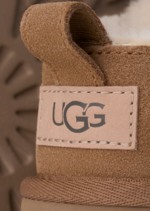 AI26-ugg-1173891CHE_6_P.png