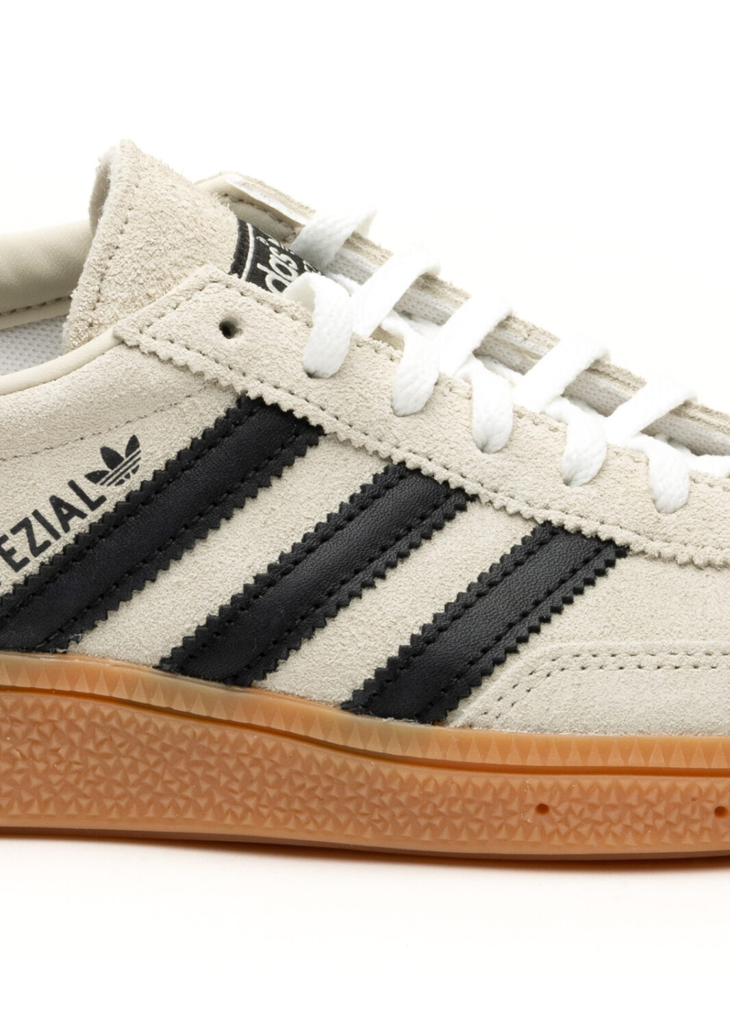 PE26-adidas20originals-IF6562_8_P.jpg