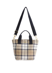 PE26-barbour-LBA046820LBABE71_2_P-1.jpg
