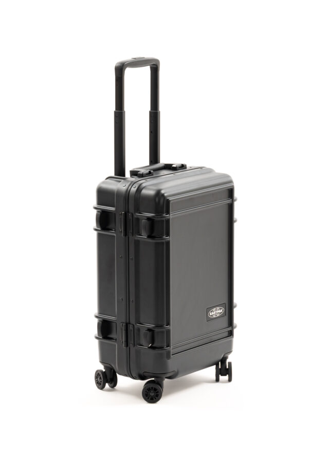PE26-eastpak-EK0A5BJE008_1_P-1.jpg