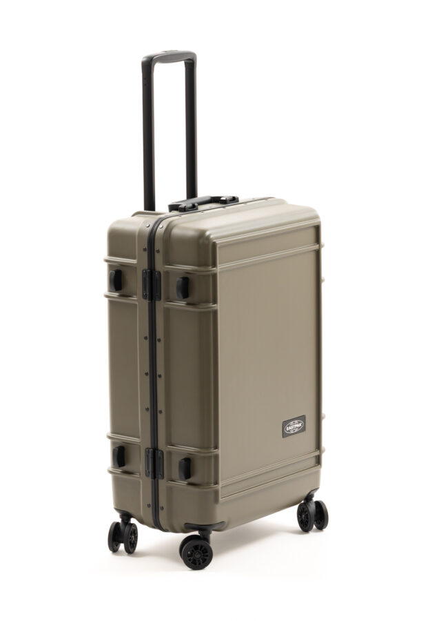 PE26-eastpak-EK0A5BJFJ32_1_P-1.jpg