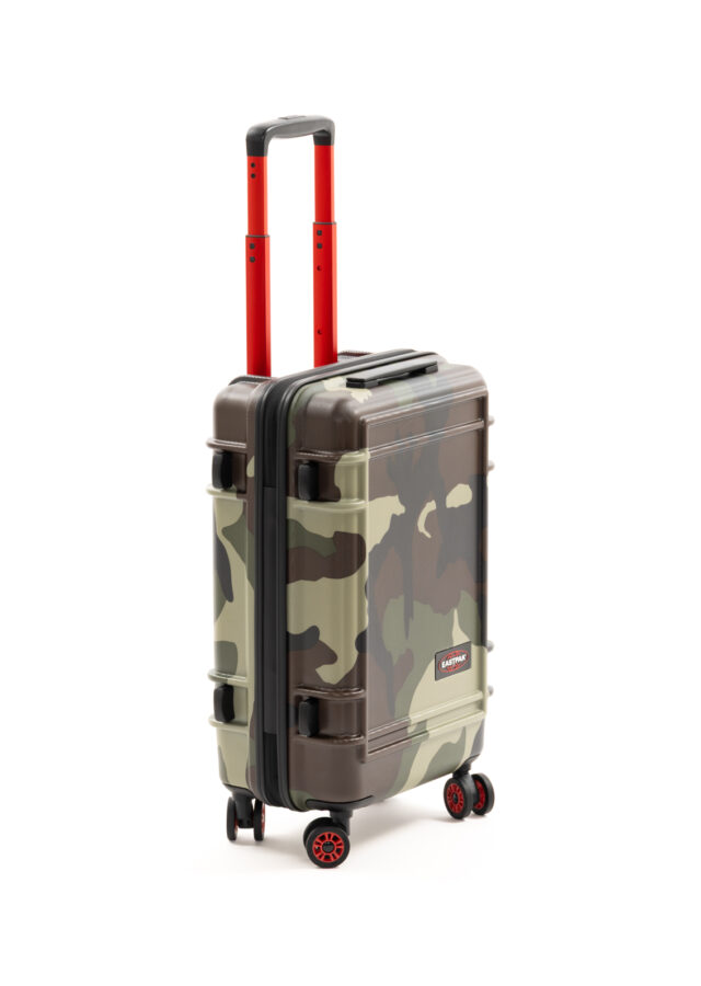 PE26-eastpak-EK0A5BLO181_1_P-1.jpg