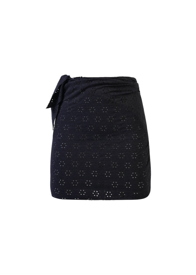 PE26-matinee-DM7005NERO.jpg