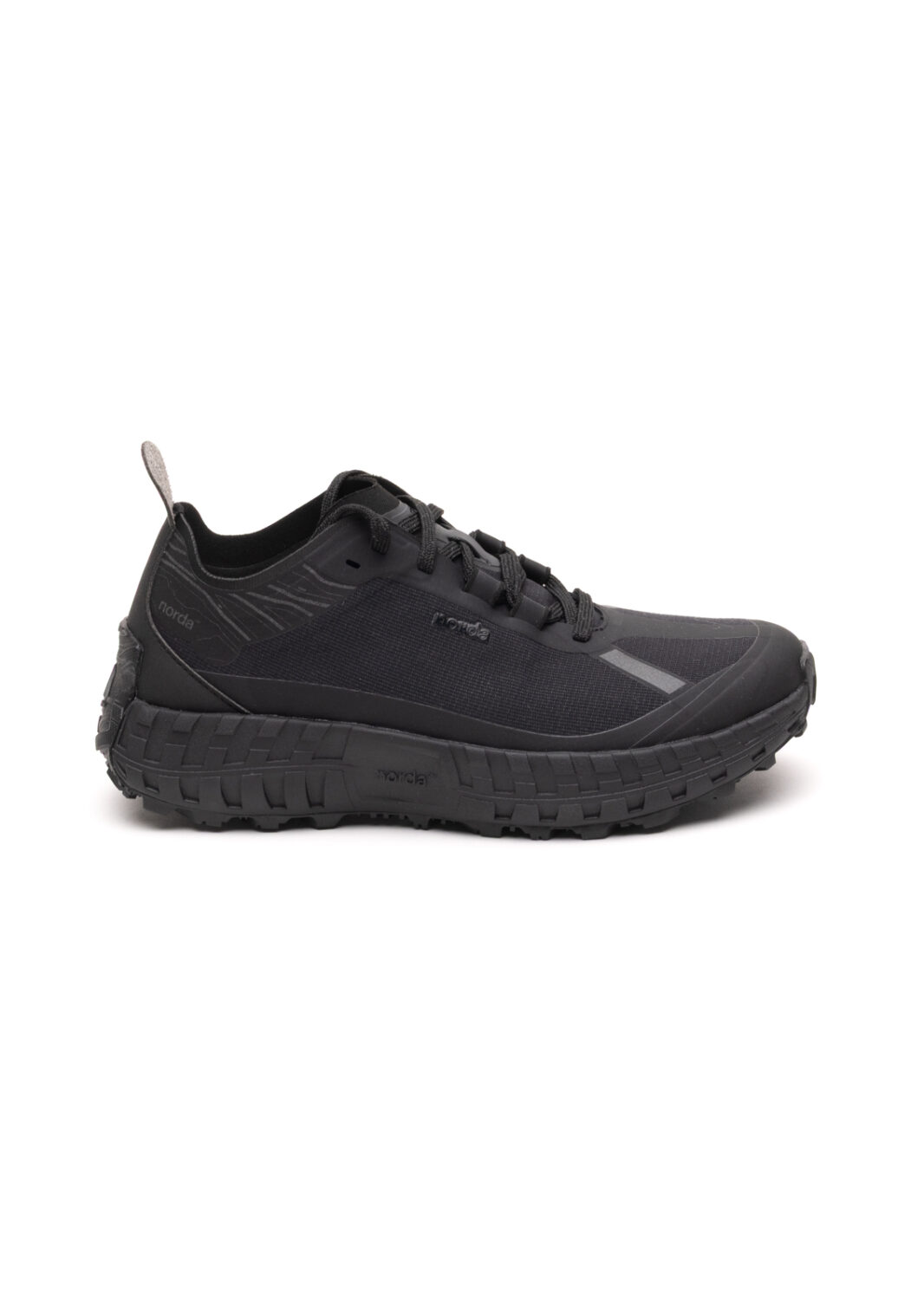 PE26-norda-001W20CORESTEALTH20BLACK.jpg