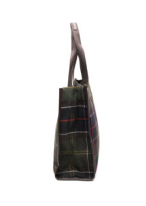 AI26-barbour-LBA042420LBAOL91_1_P-1.jpg