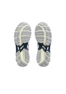 PE26-asics-1203A388104_7_P.jpg