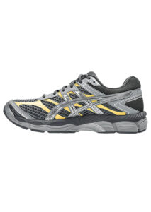 PE26-asics-1203A733020_7_P.jpg