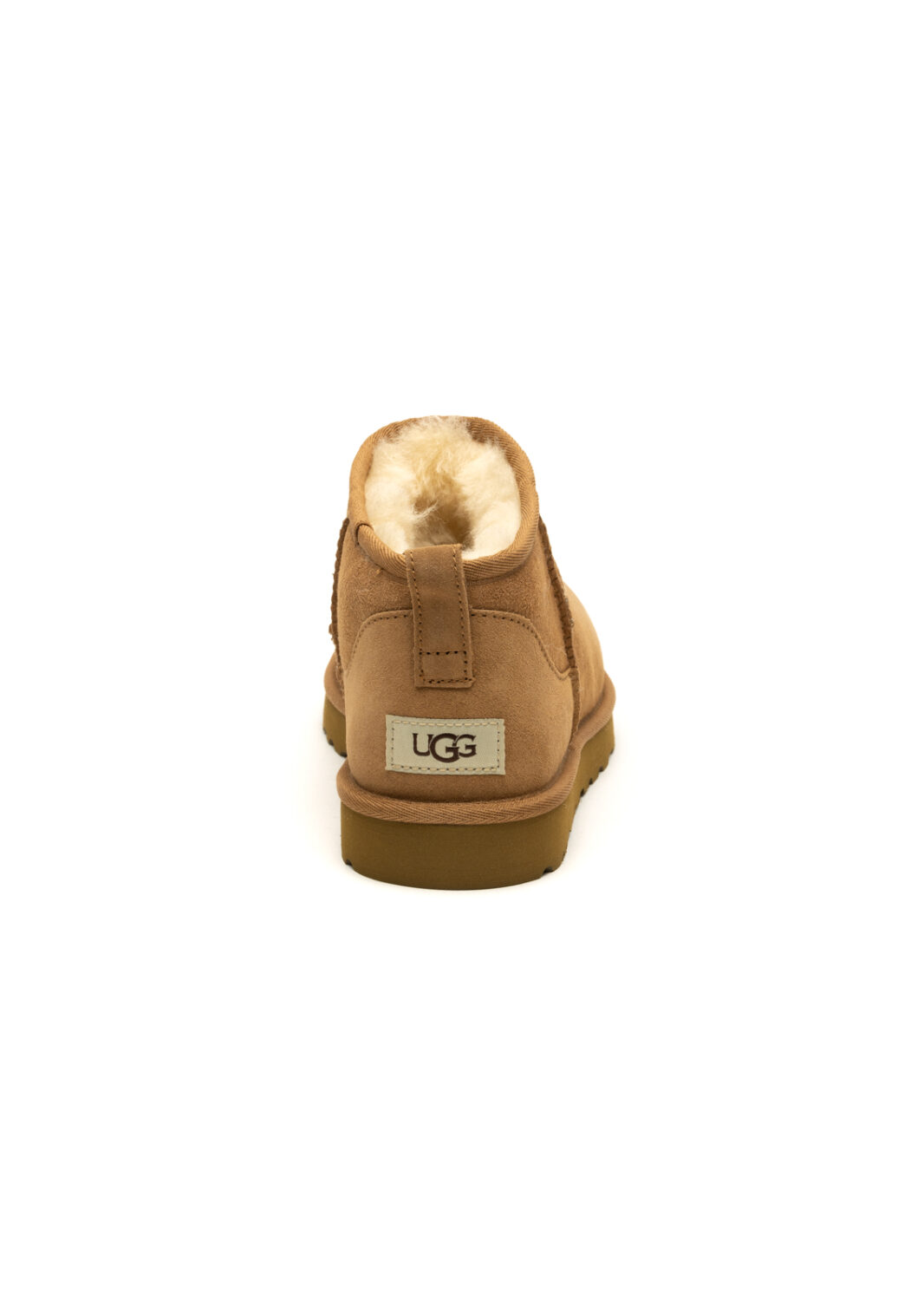 PE26-ugg-1137391CHE_2_P.jpg
