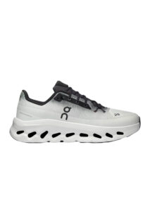 AI26-on-3ME10101430.jpg