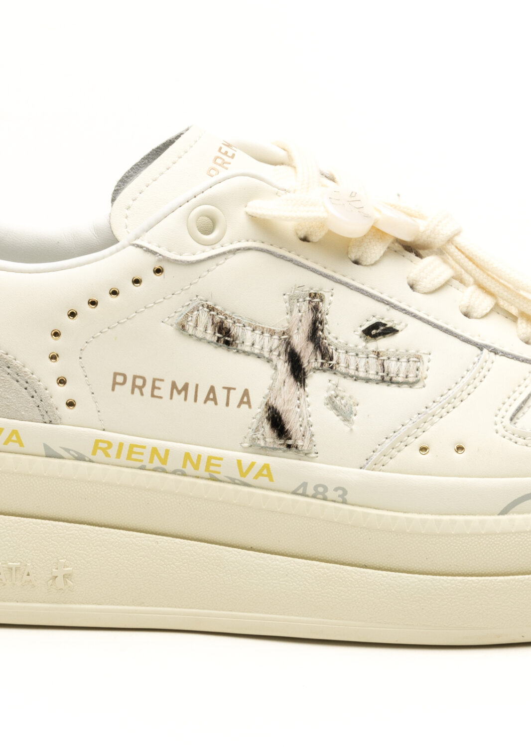 AI26-premiata-MICOL2070357035_8_P.jpg
